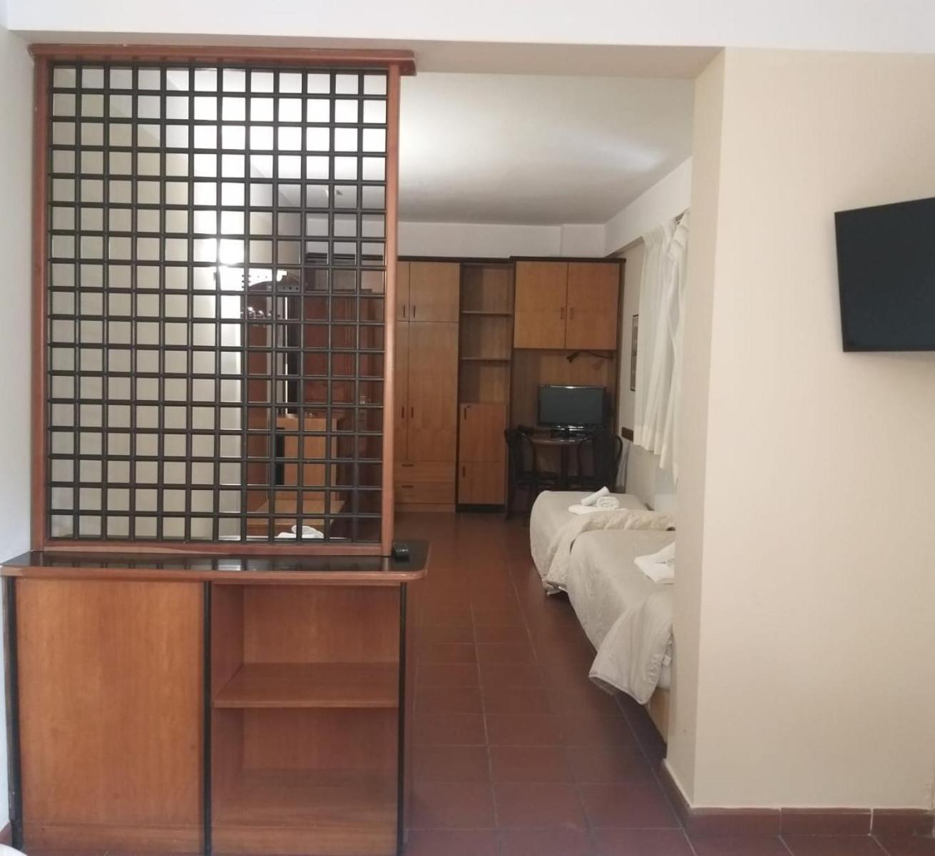 Lh Albergo Il Picchio Пескассероли Экстерьер фото